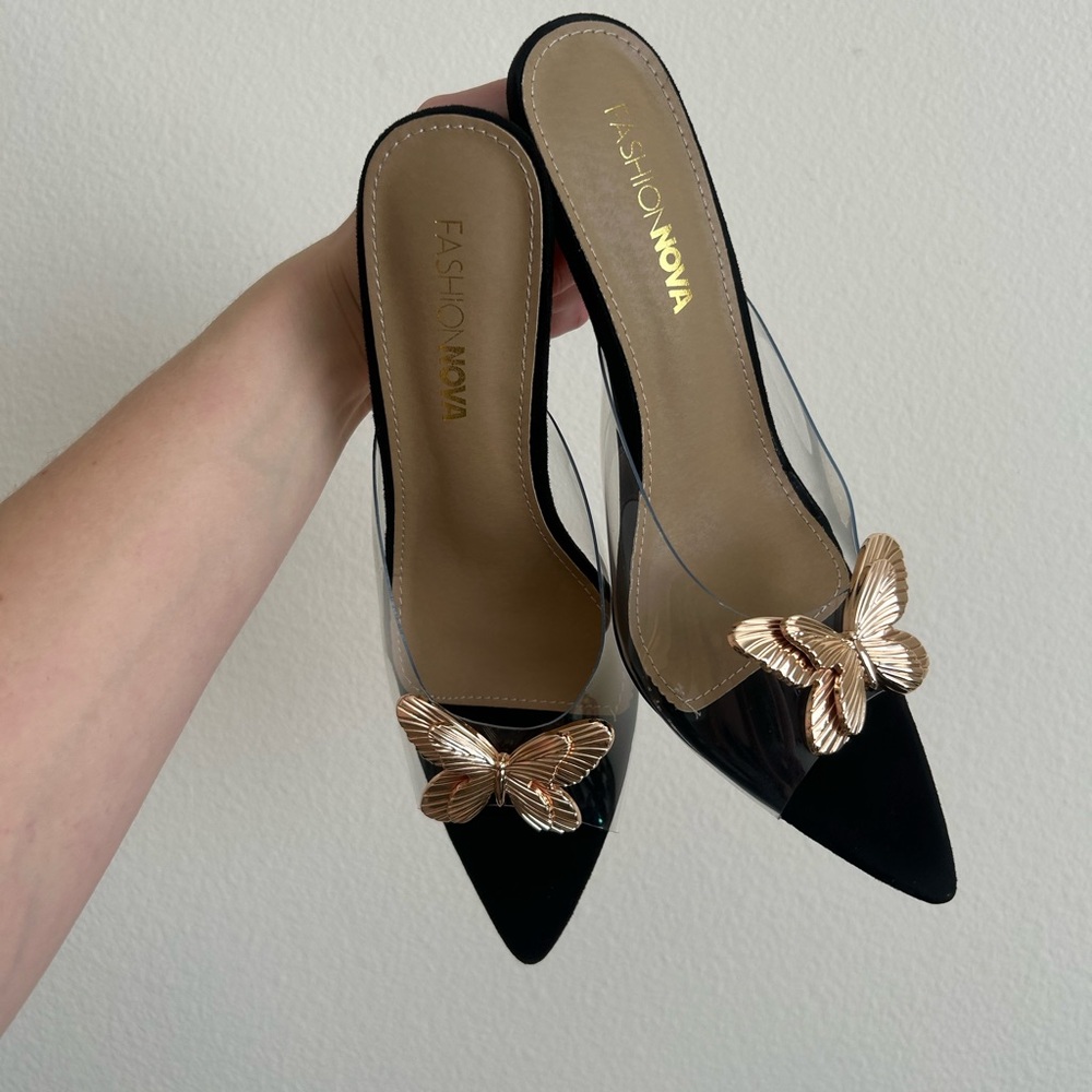 Fashion Nova Black and Gold Women's Shoes